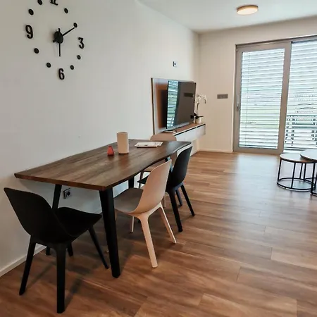 Апартаменты Muslovske Vinohrady